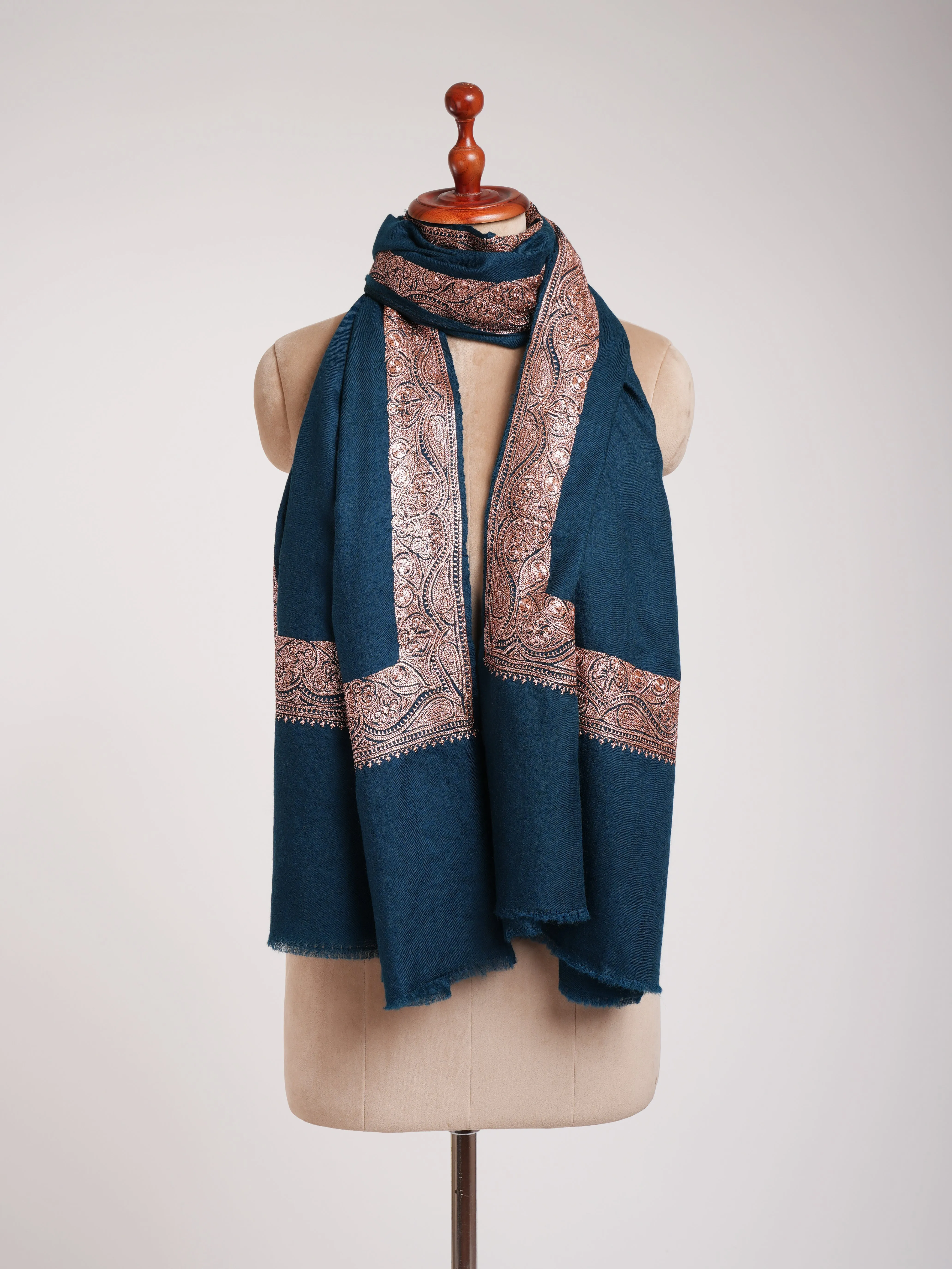 Blue Daurdar Tilla Embroidered Kashmiri Pashmina Shawl
