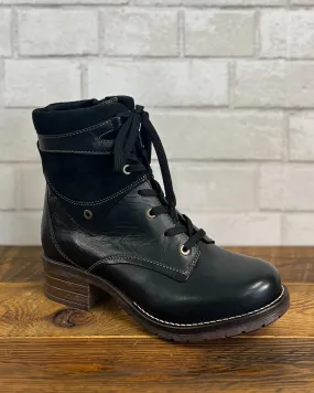 Kara Wide in Black