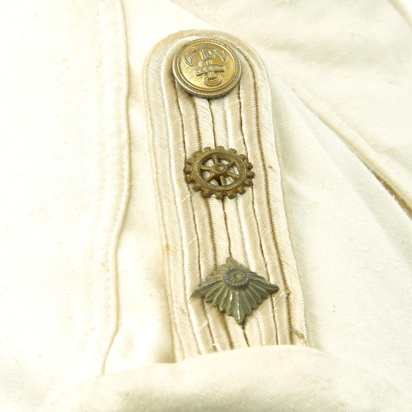 Original German WWII Kriegsmarine Oberleutnant White Summer Tunic with Officer Brocade Belt