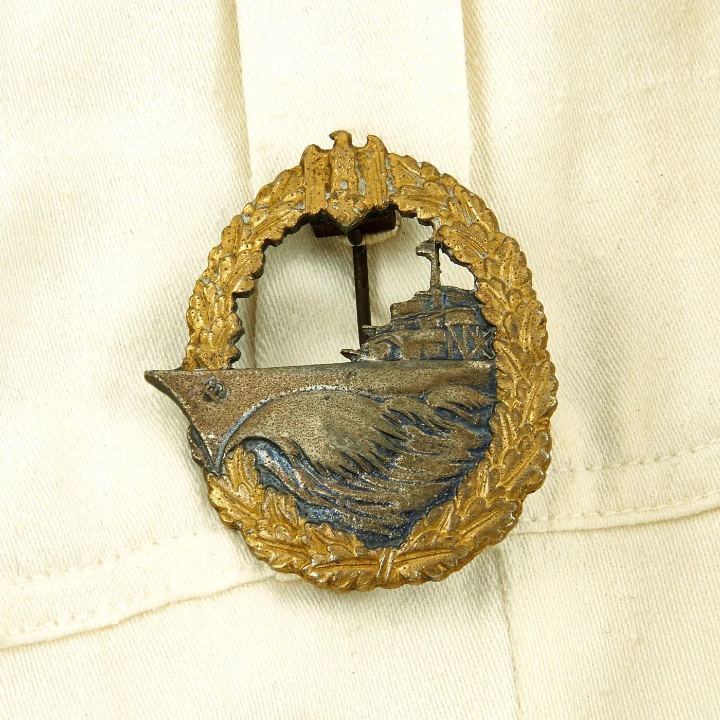 Original German WWII Kriegsmarine Oberleutnant White Summer Tunic with Officer Brocade Belt