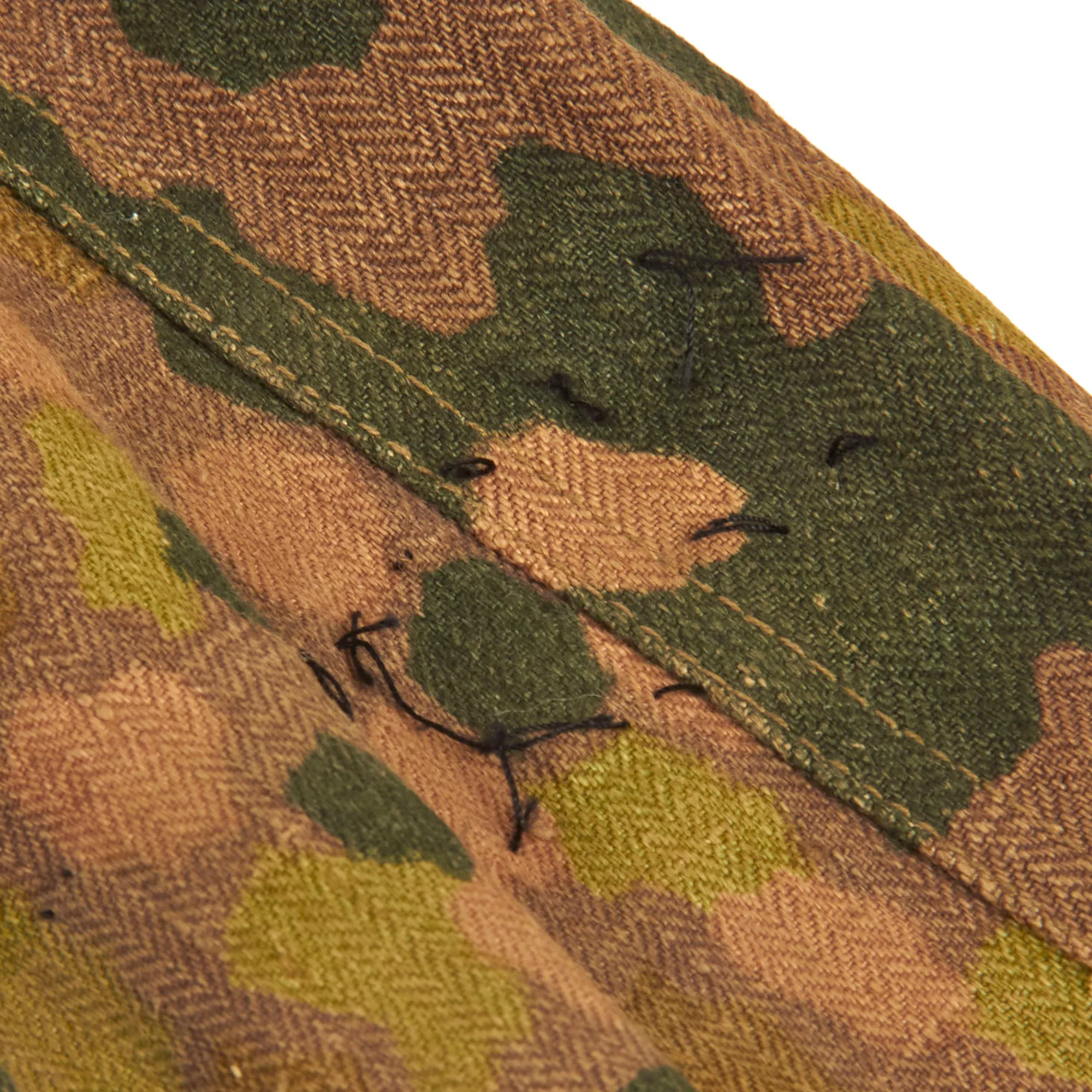 Original German WWII Waffen SS 1944 Pattern "Pea Dot" Camouflage HBT M44 Uniform Tunic & Trousers with Resewn Eagle