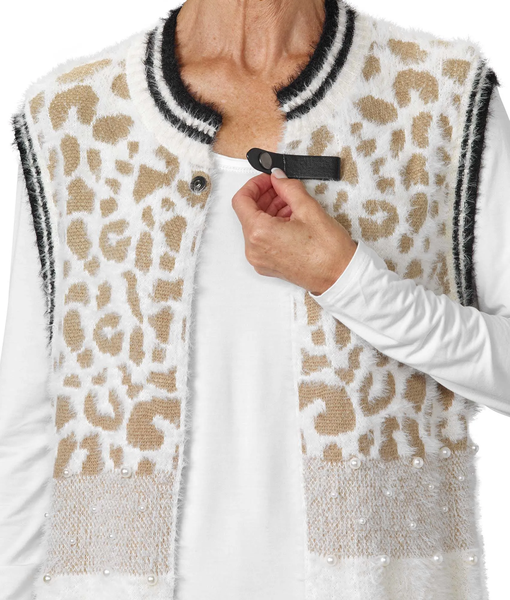 Women's Sweater Vest with Magnetic Snap